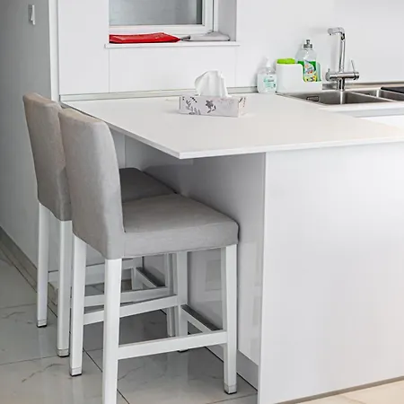 A52 - With Sea And Country Views Apartment *